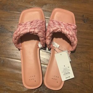 NEW Women's Nicolette Raffia Slide Sandals.